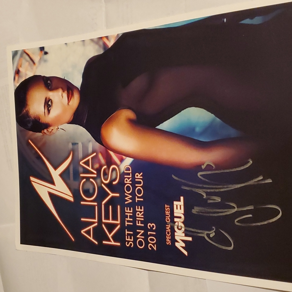 ALICIA KEYS SIGNED AUTHENTIC POSTER